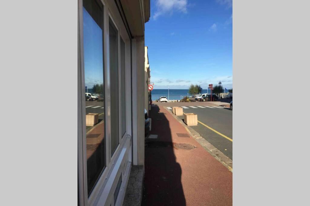 SOUPLEX 50m de la plage et des commerces Houlgate Extérieur photo